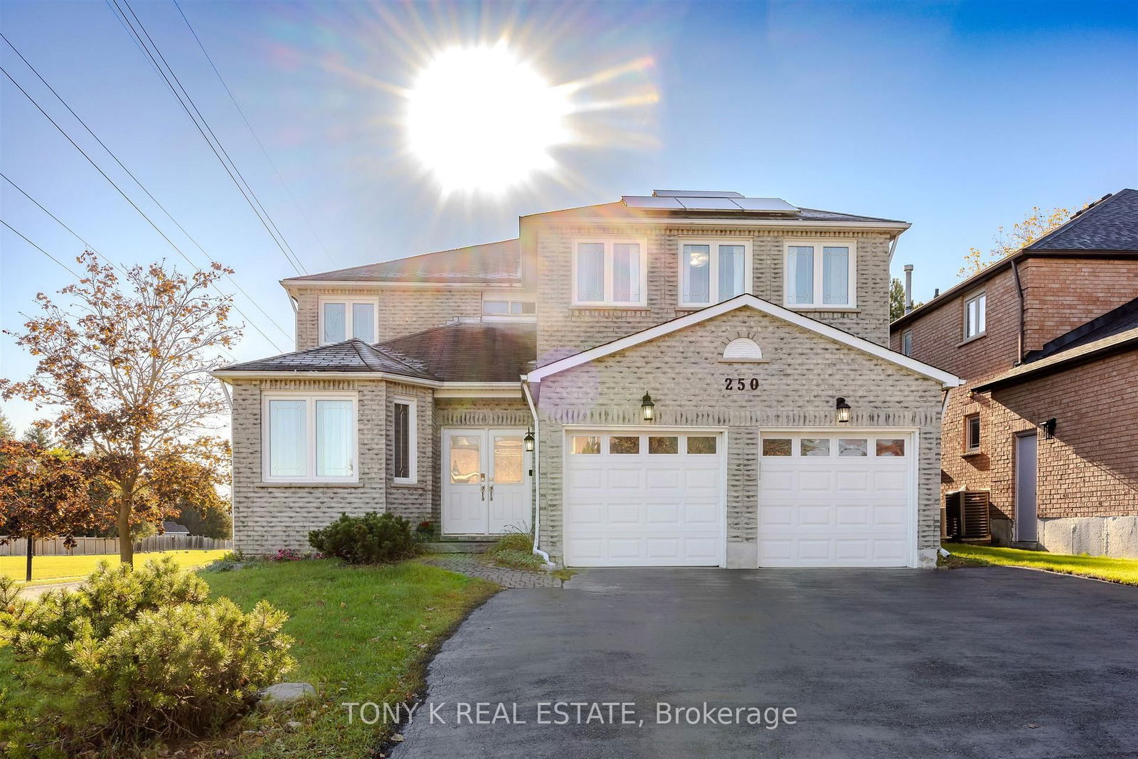 Detached House in Glenway Estates
