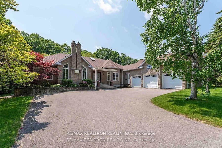 Detached House in Hills of St Andrew