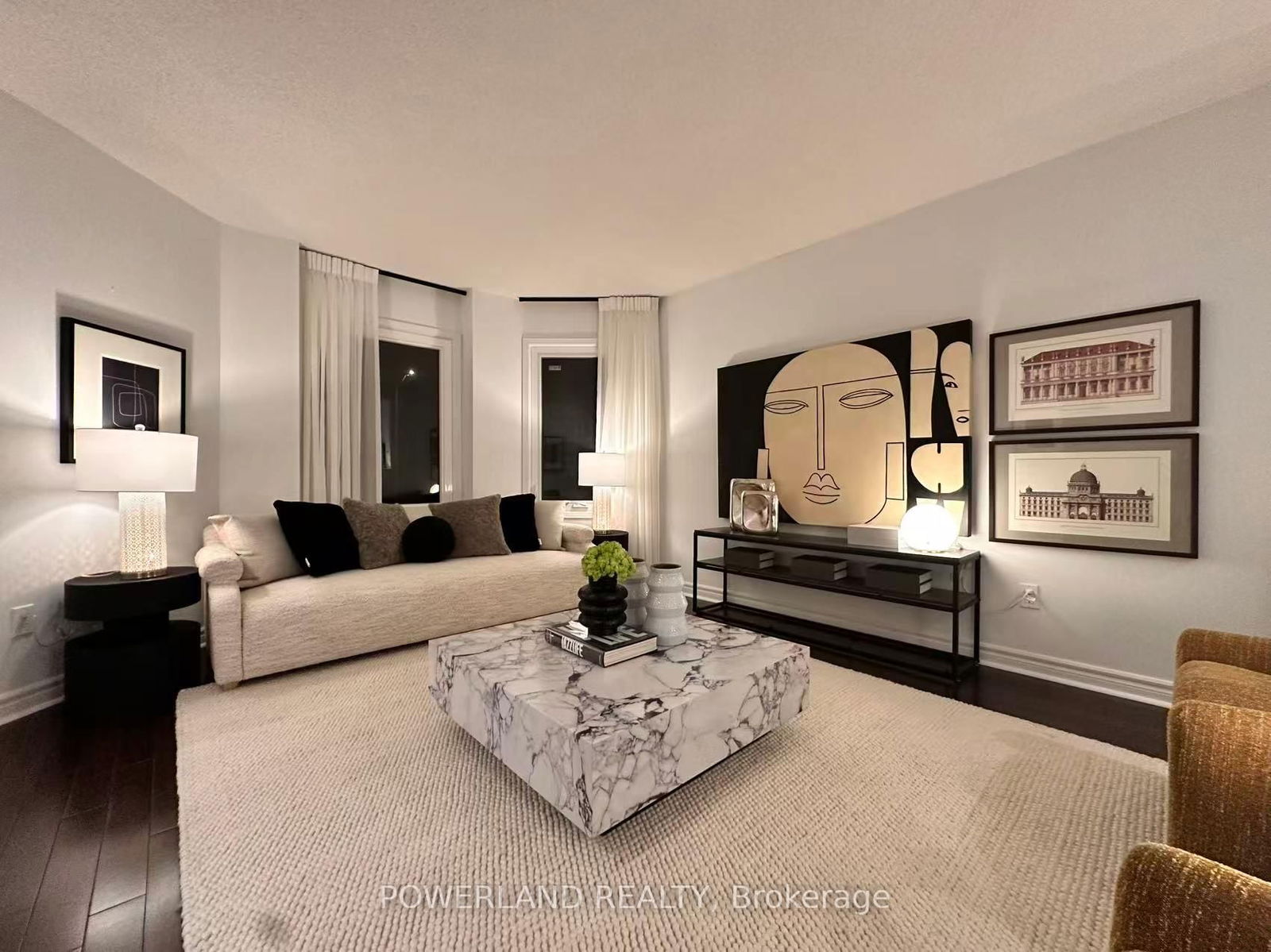 Detached House in Devonsleigh