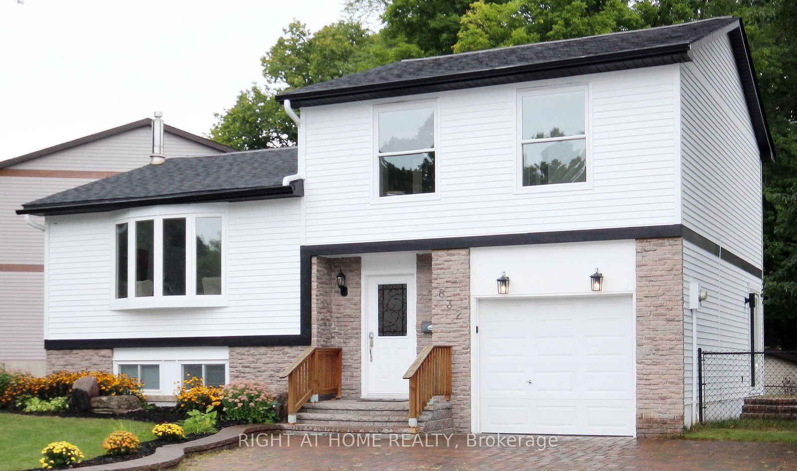 Detached House in Huron Heights-Leslie Valley