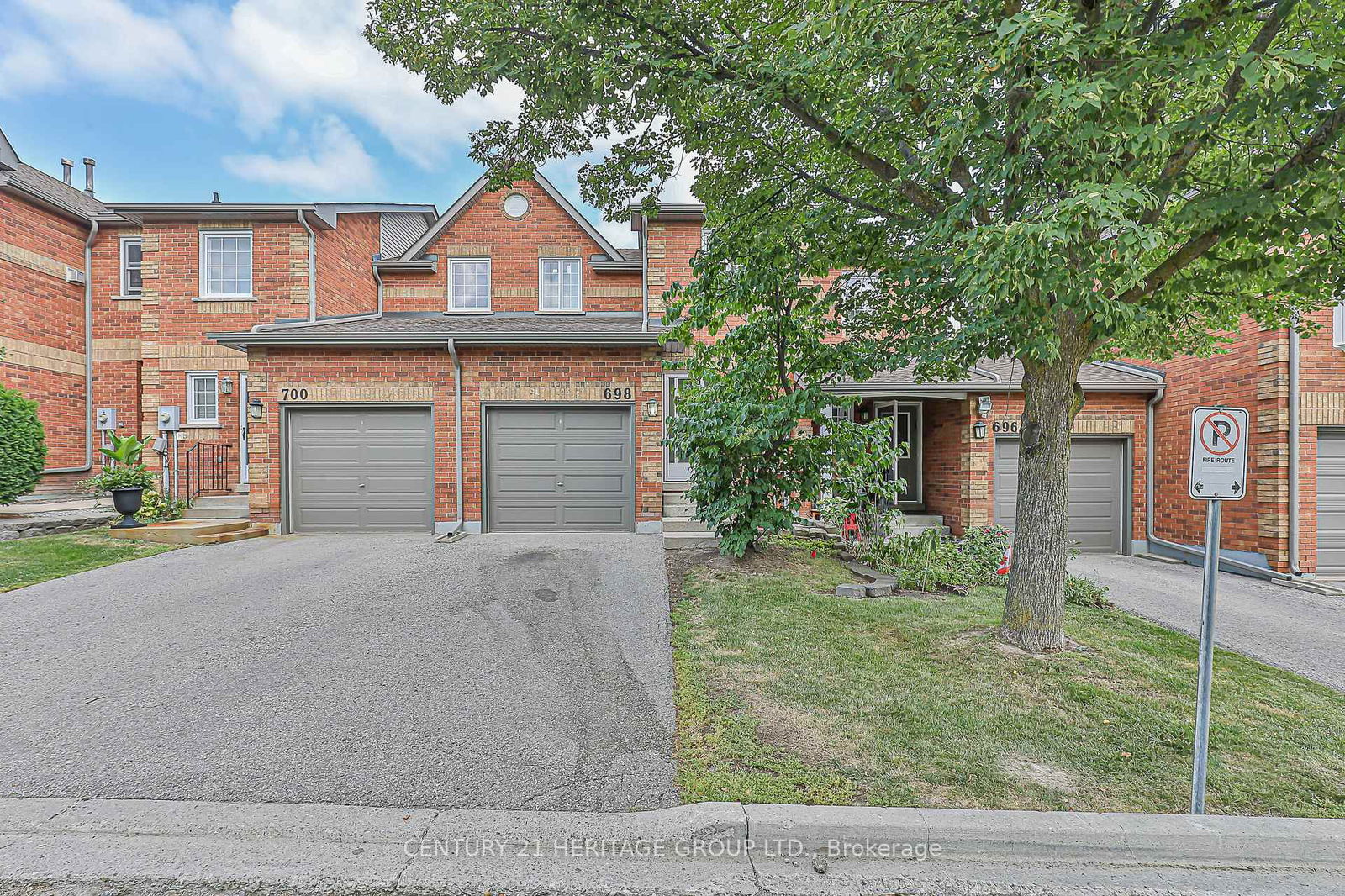 Townhouse, Condo in Armitage