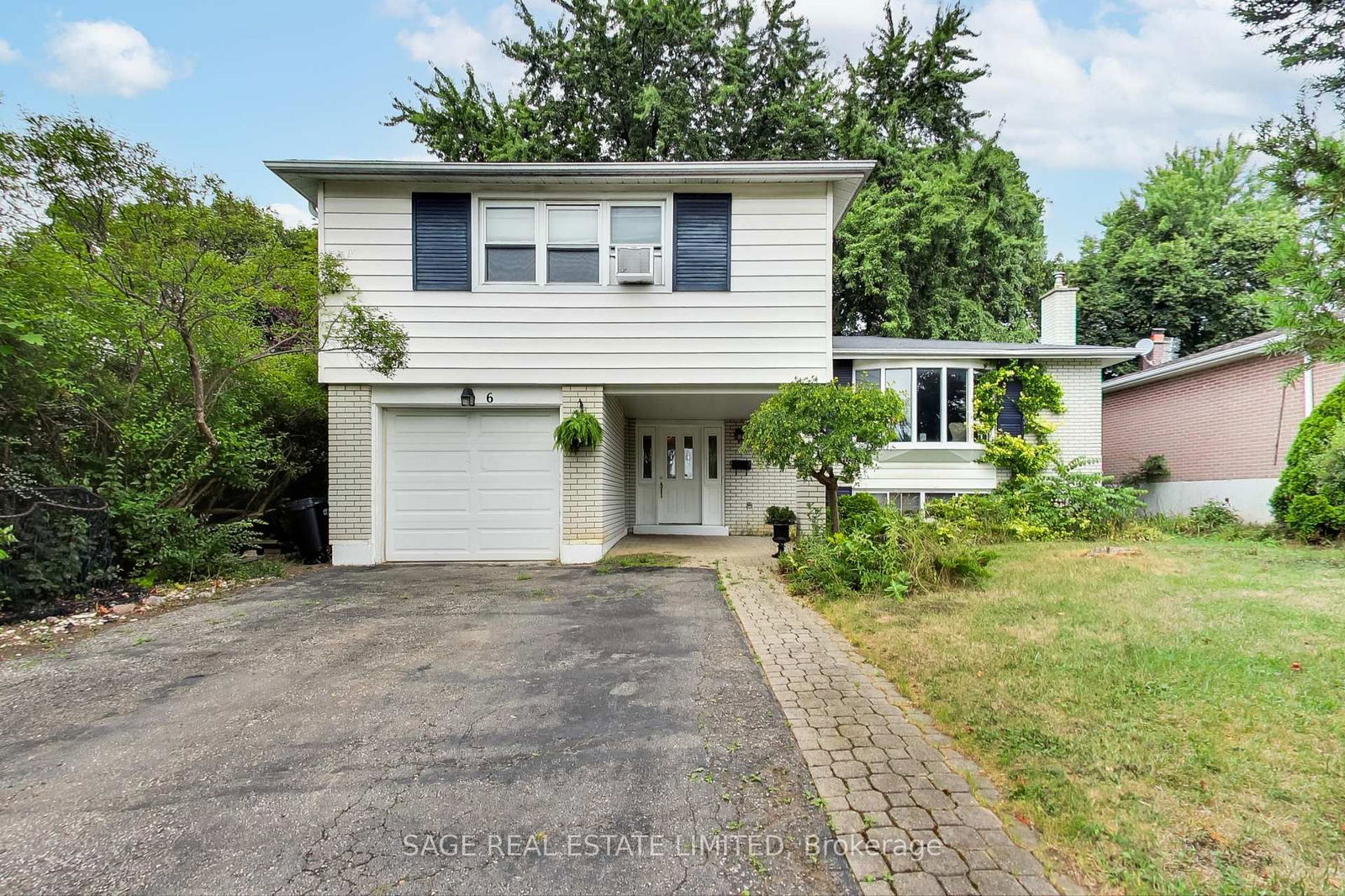 Detached House in Royal Orchard