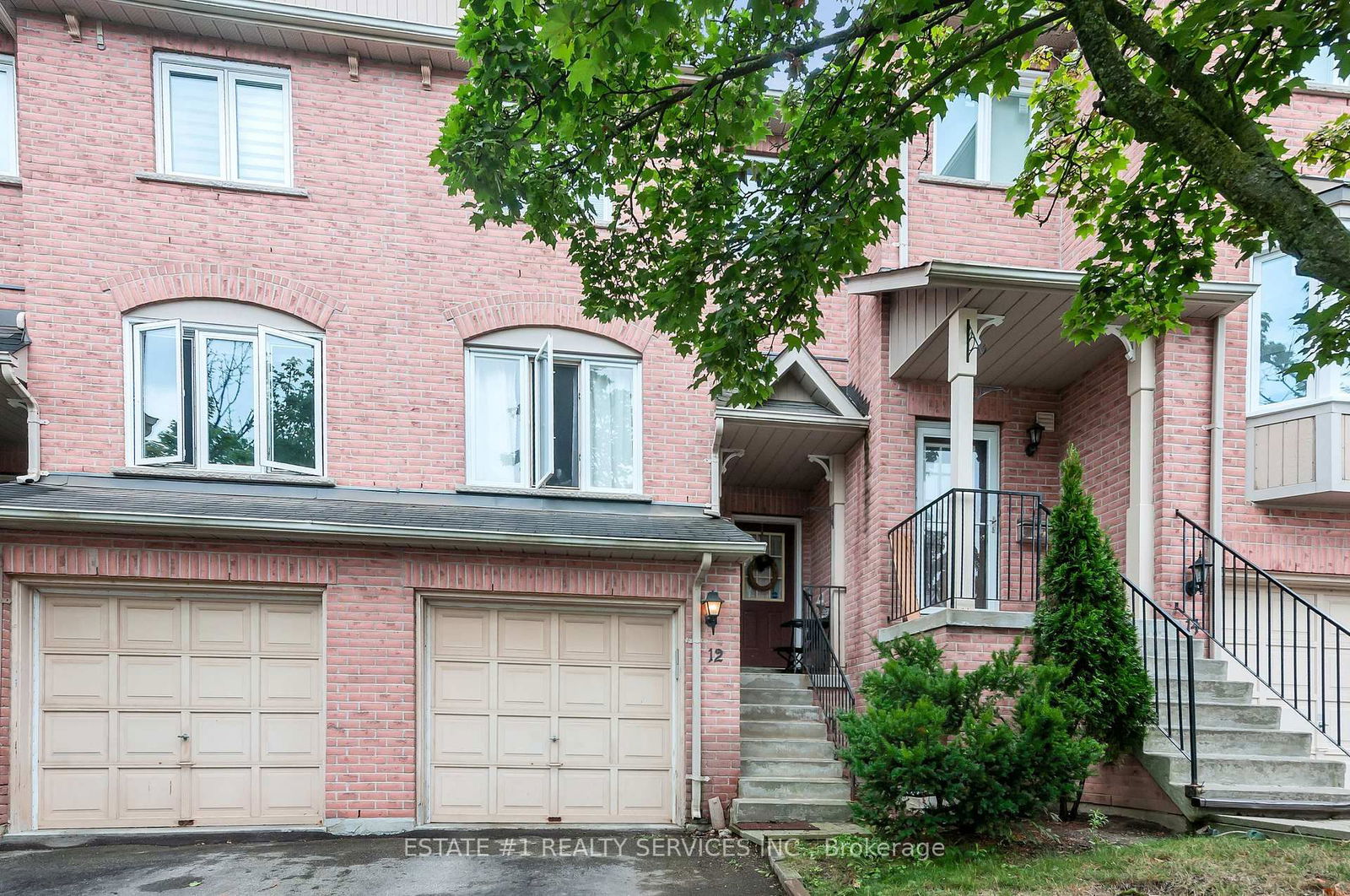 Townhouse, Condo in Vinegar Hill