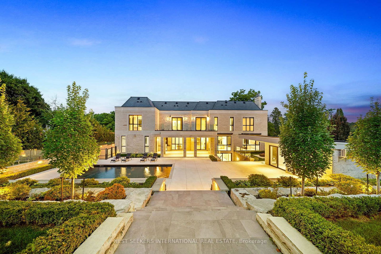 Detached House in Islington Woods