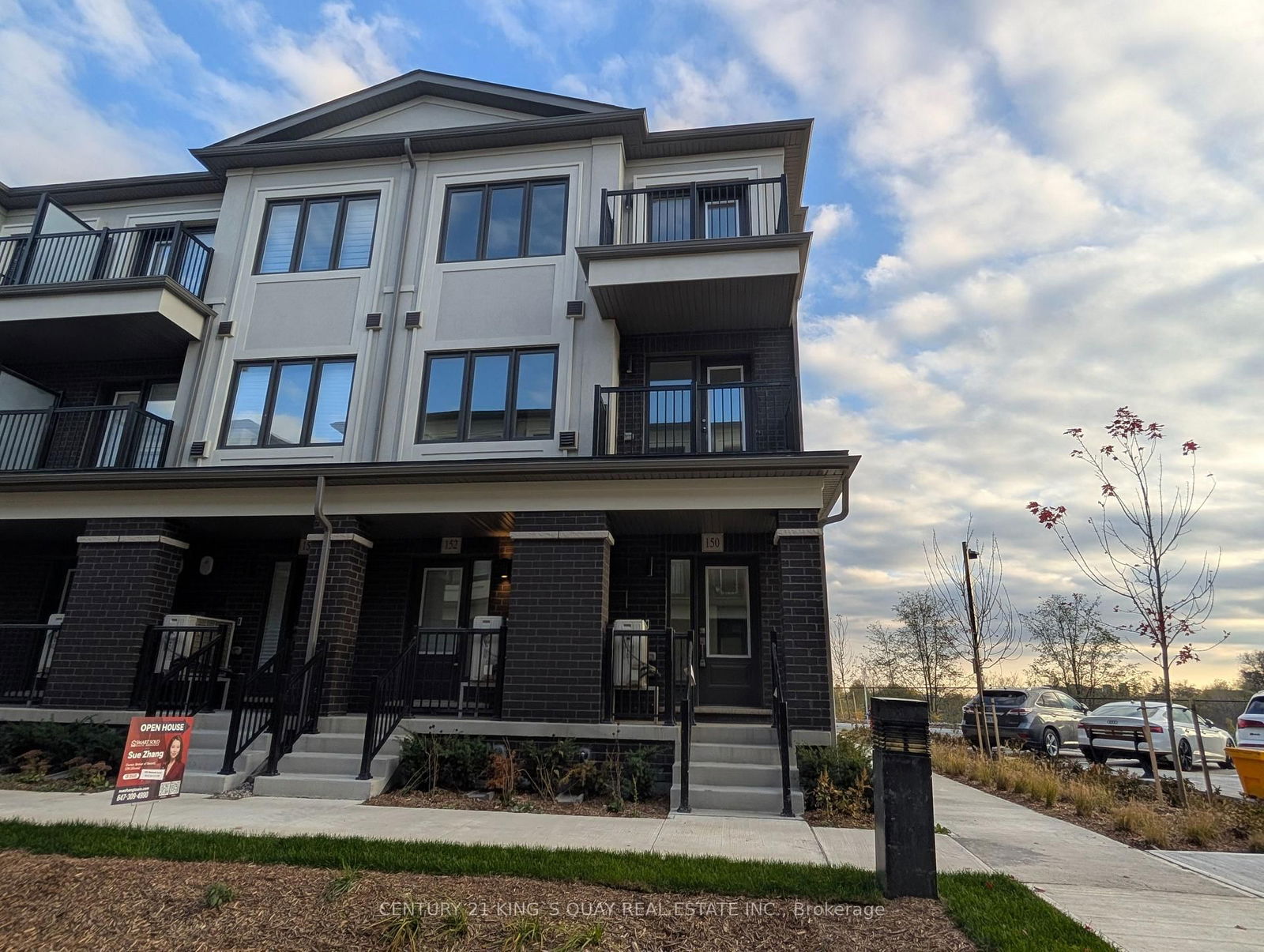 Townhouse, Condo in Headford Business Park