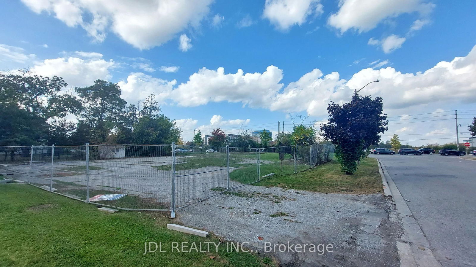 Vacant Land in Rouge Woods