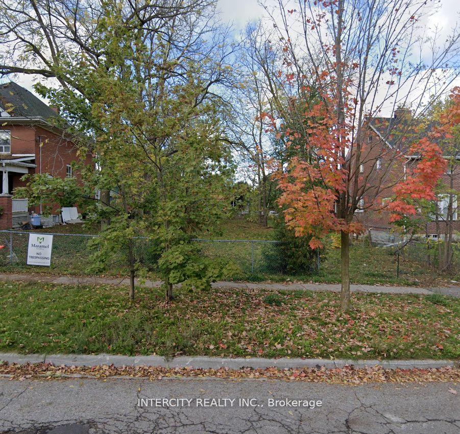 Vacant Land in Oak Ridges