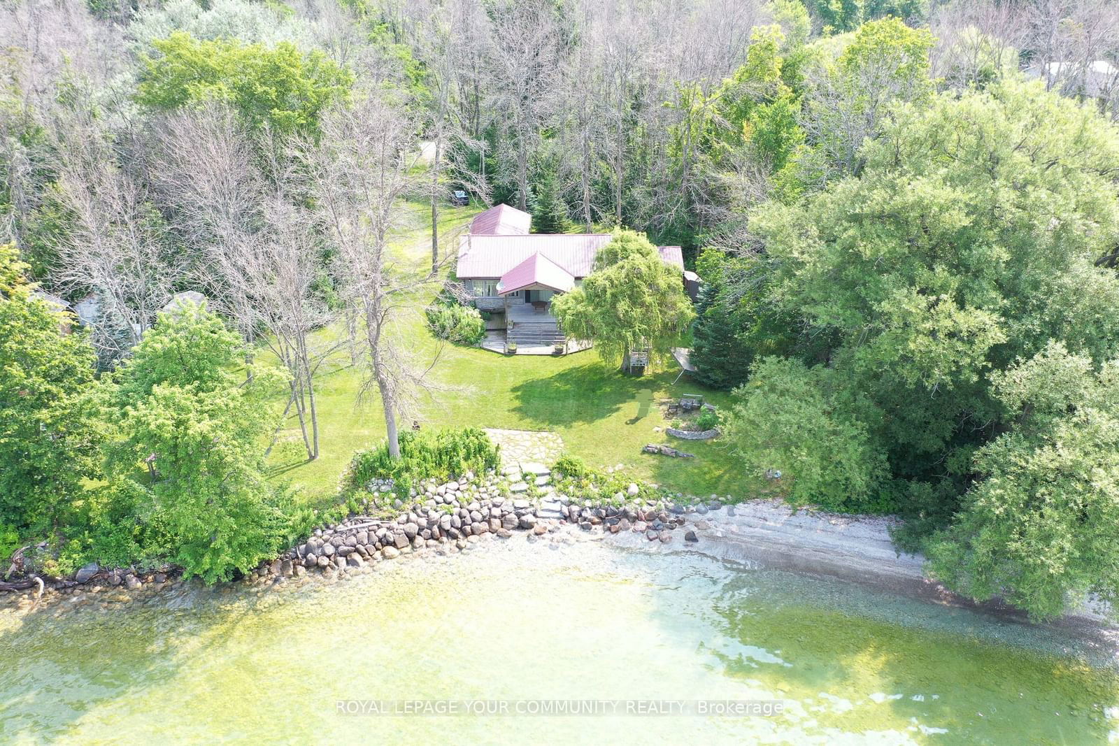 Cottage in Georgina Island