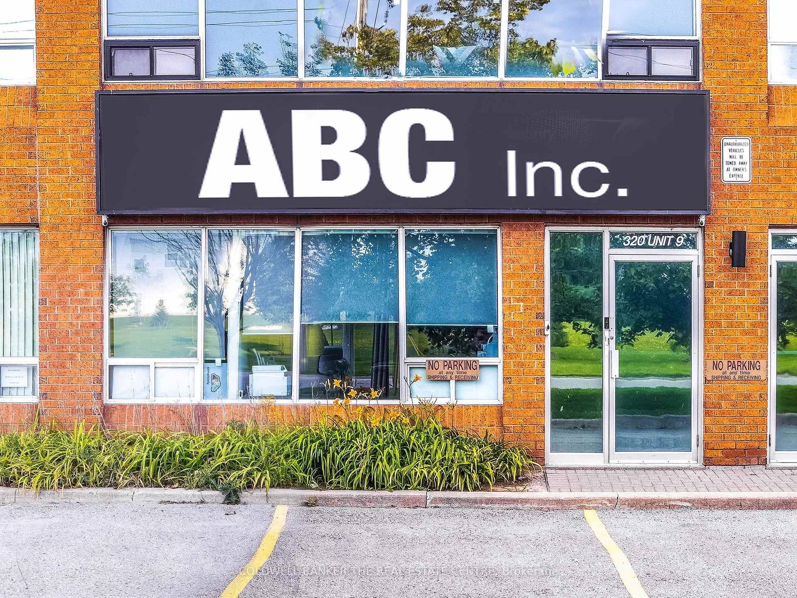 Industrial in Newmarket Industrial Park