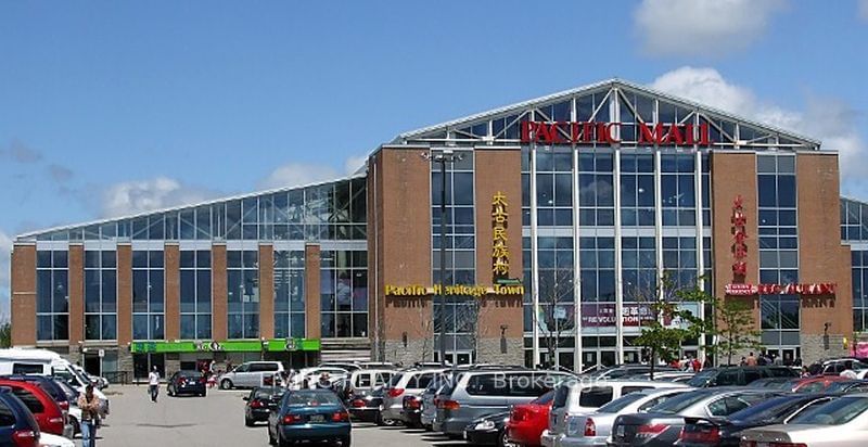 Commercial/Retail in Milliken Mills East