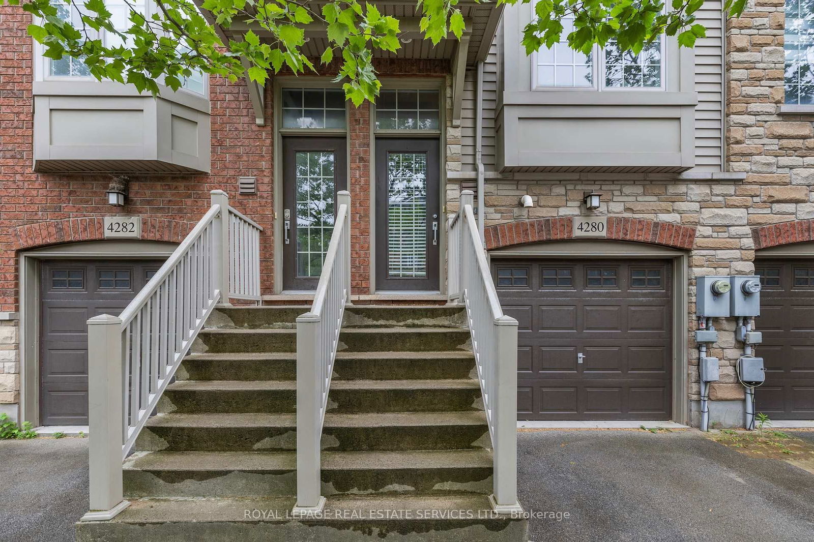 Townhouse in Shoreacres