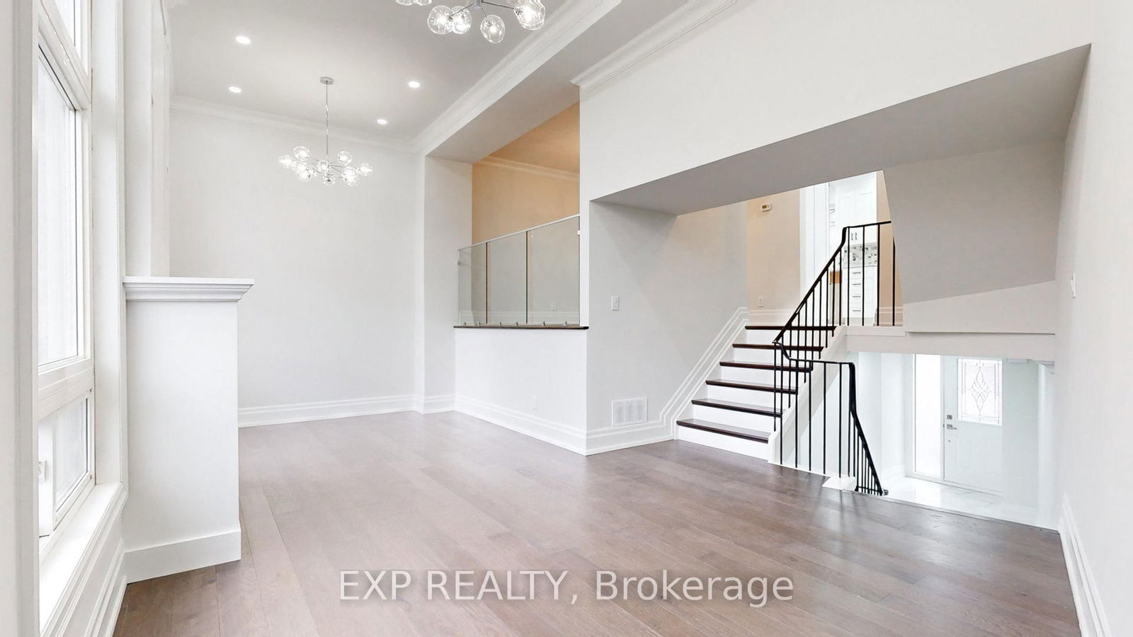 Townhouse, Condo in Clarkson