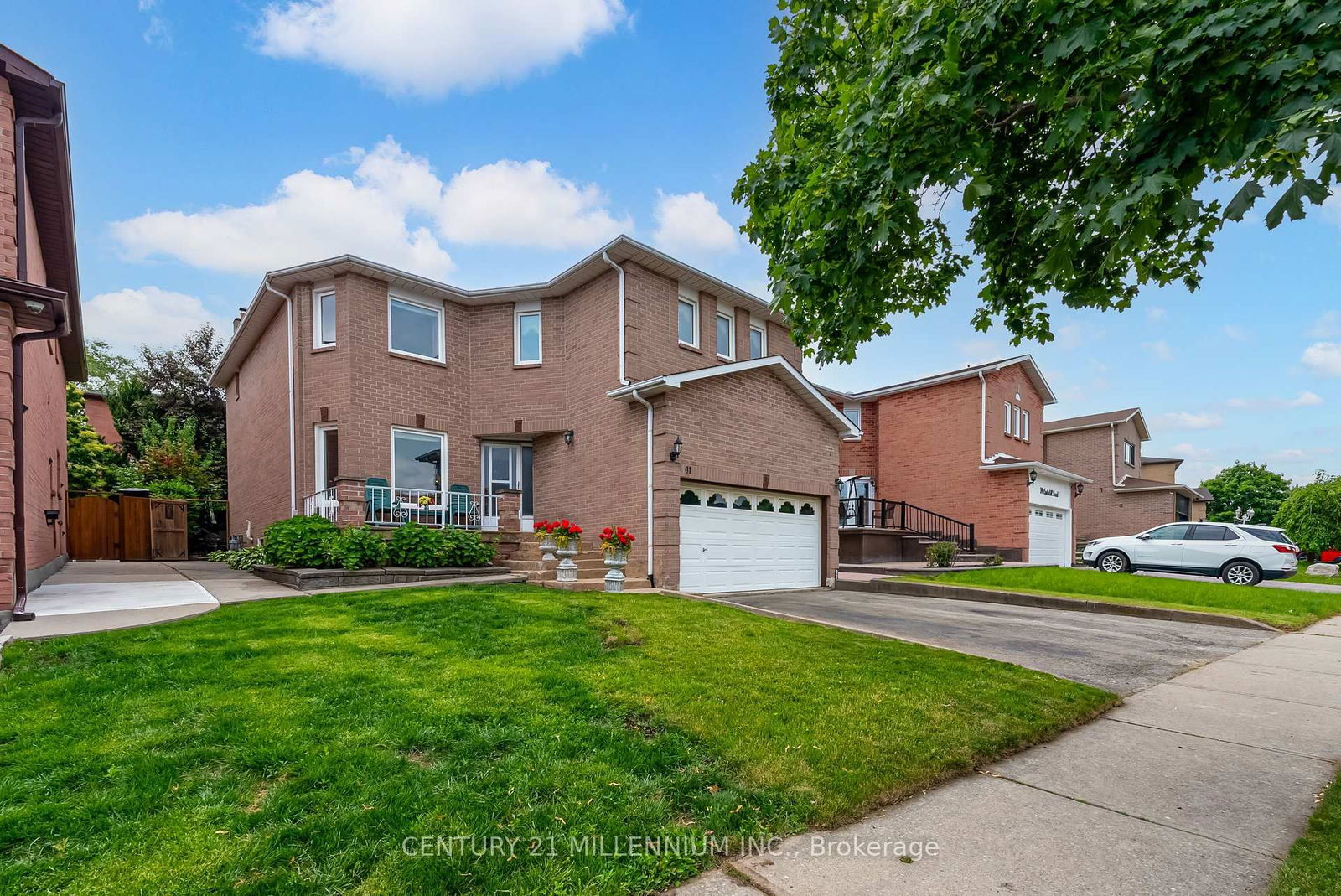 Detached House in Northwood Park