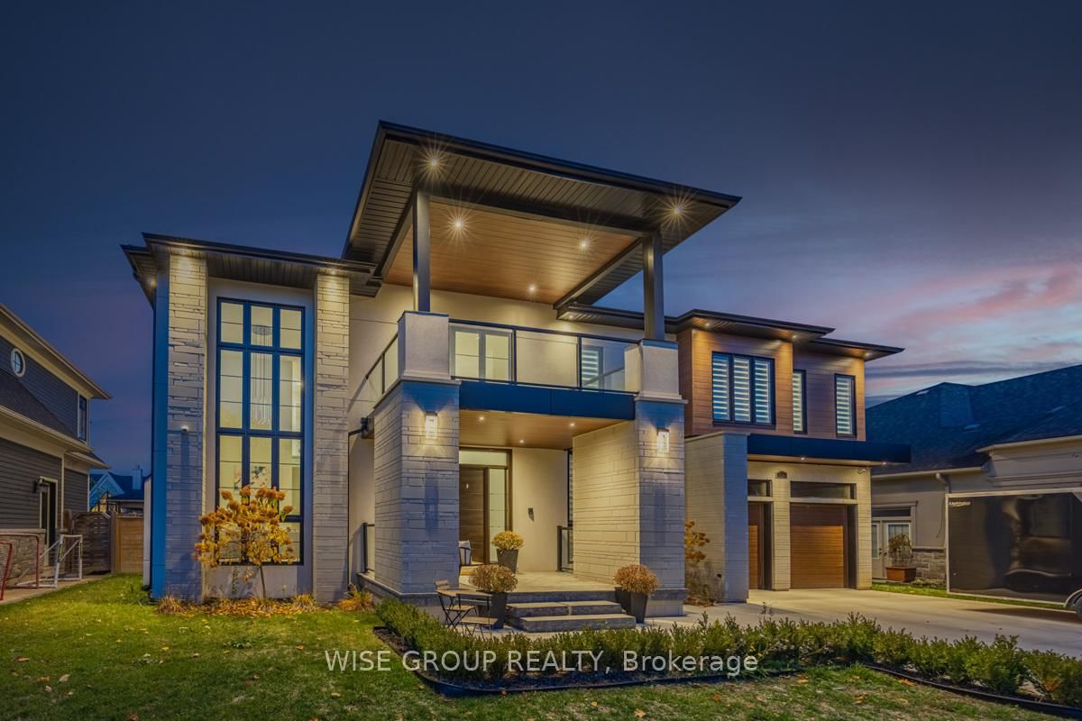 Detached House in West