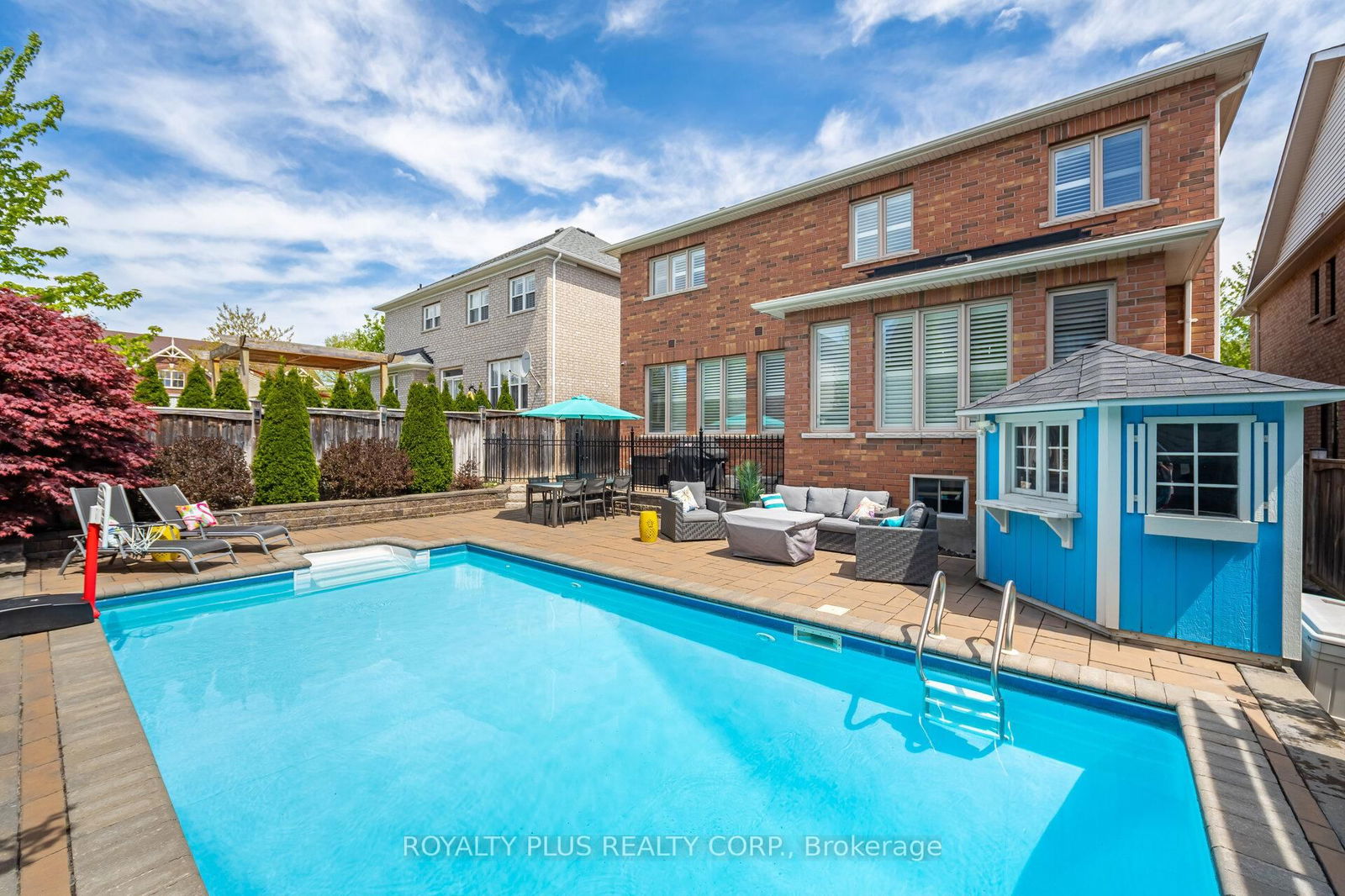 Detached House in Caledon East