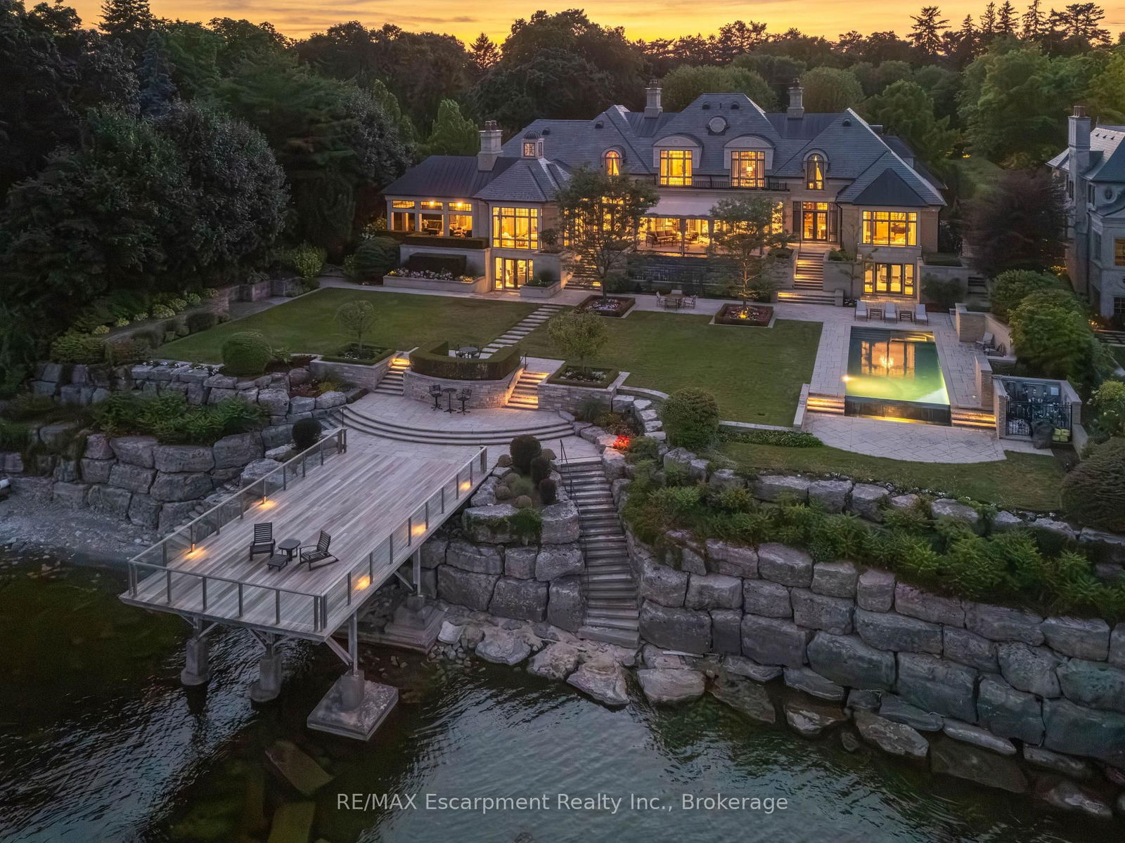 Detached House in Ford