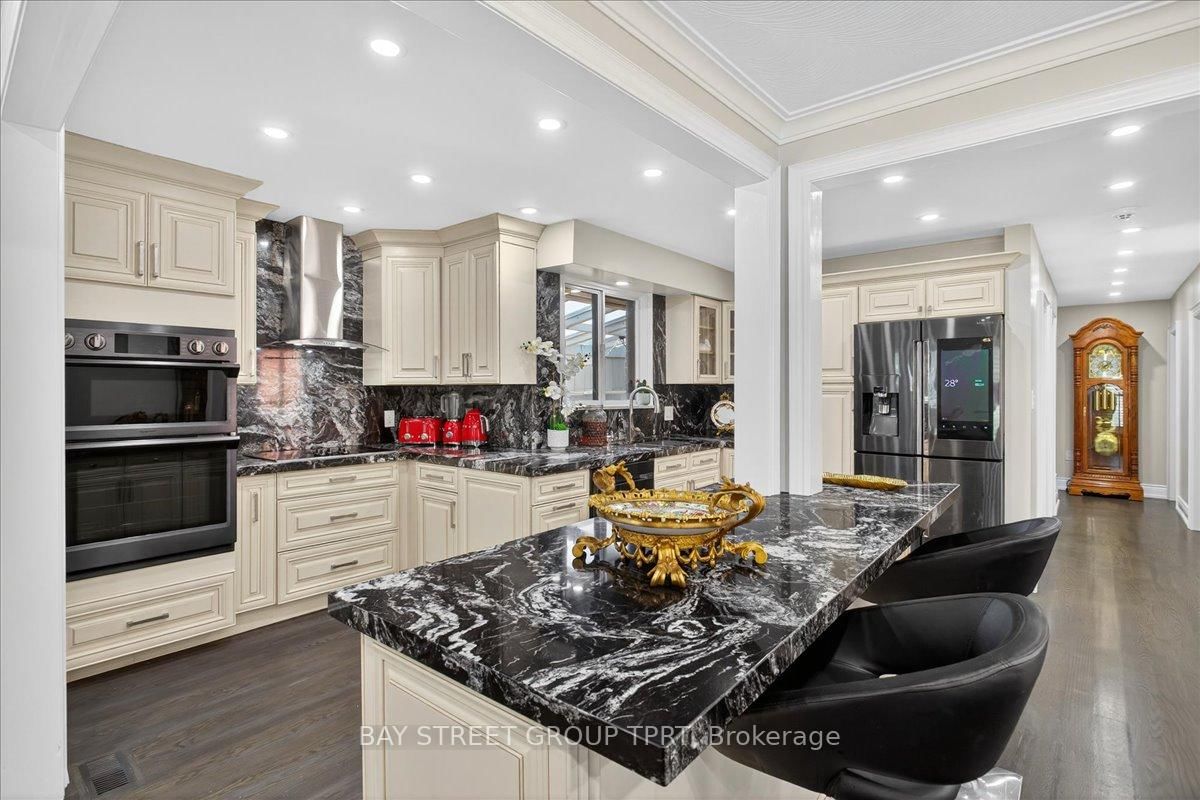 Detached House in Kingsview Village-The Westway