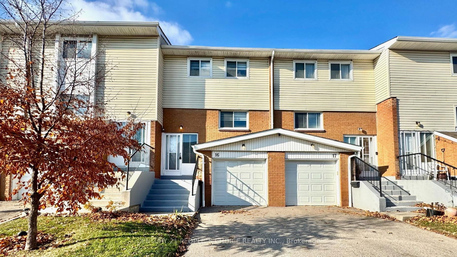 Townhouse, Condo in Bramalea West Industrial