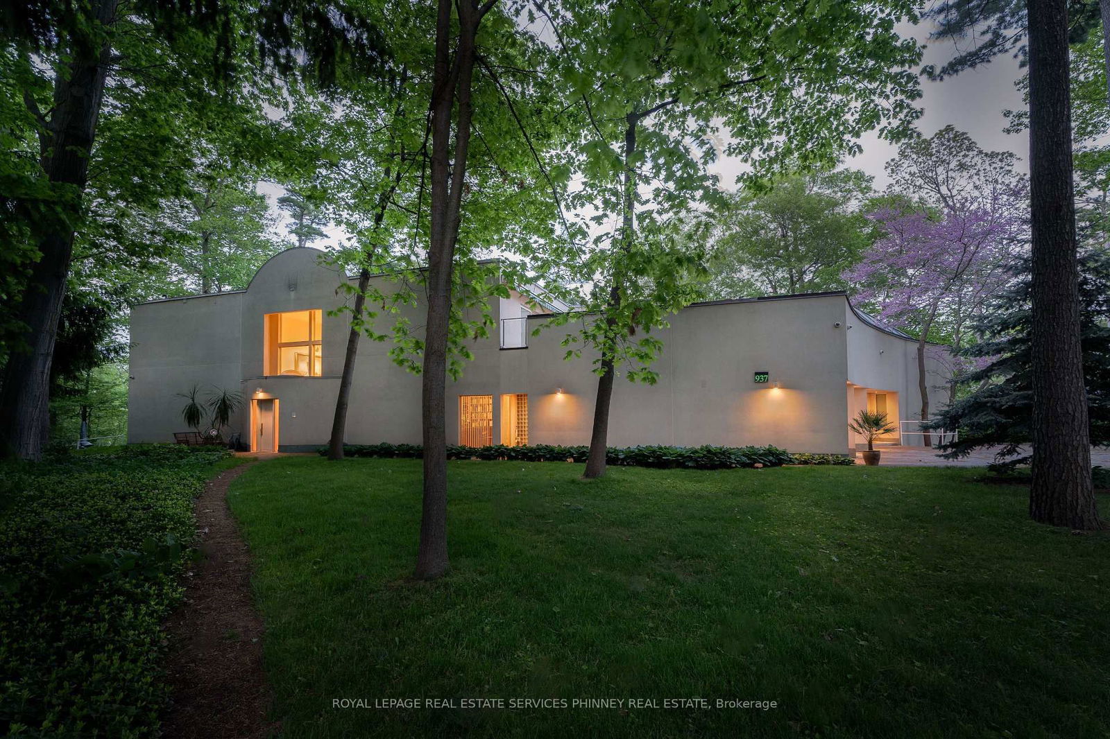 Detached House in Lorne Park