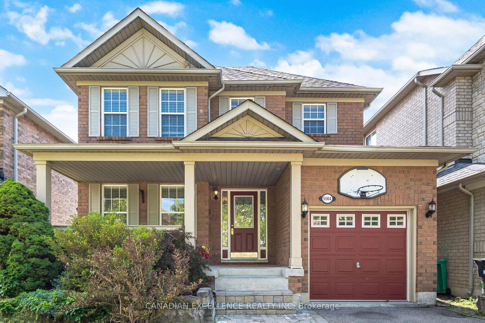 Detached House in Churchill Meadows
