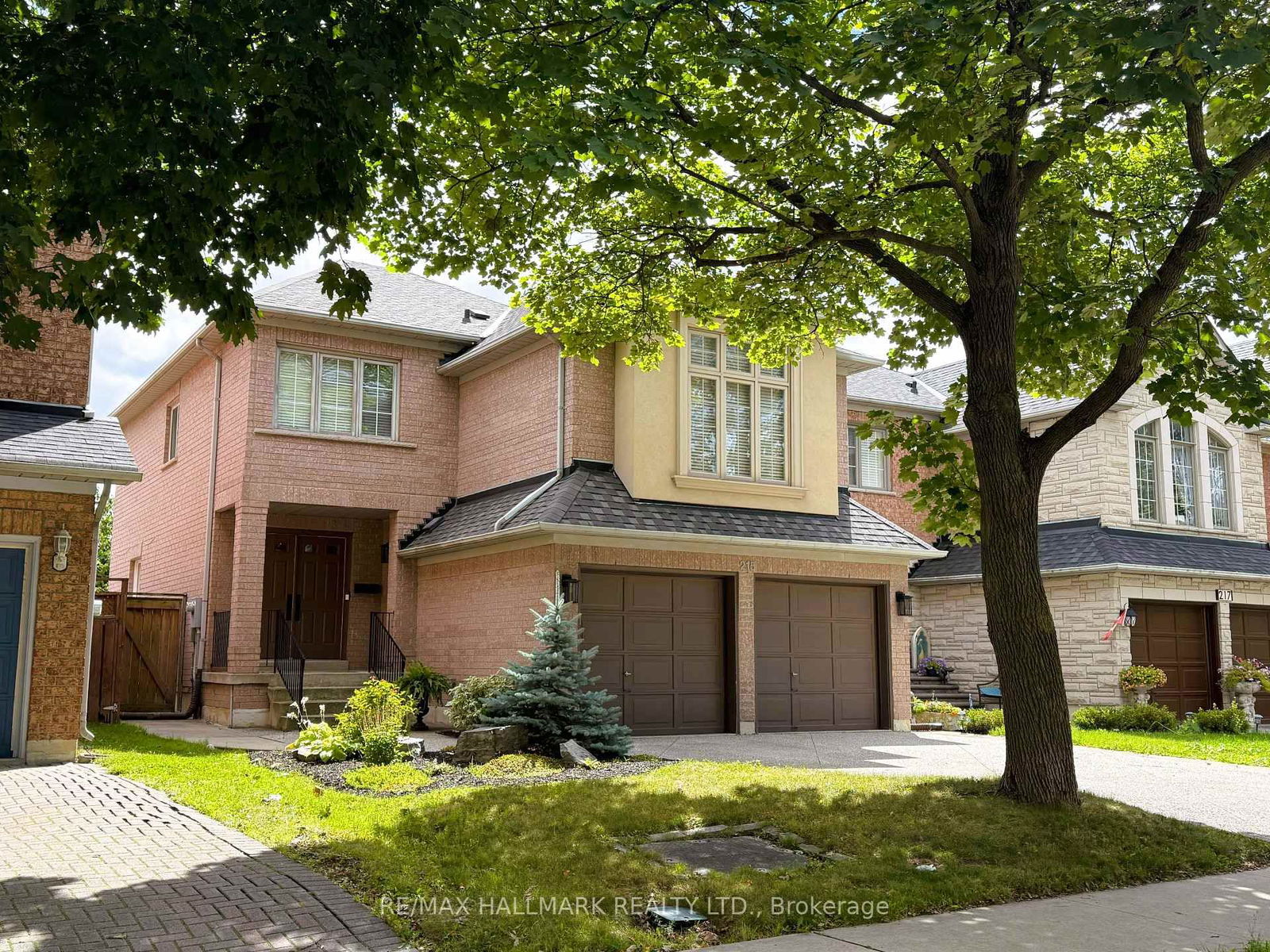 Detached House in Humberlea-Pelmo Park W4