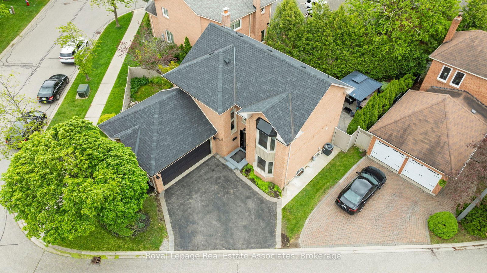 Detached House in Lisgar