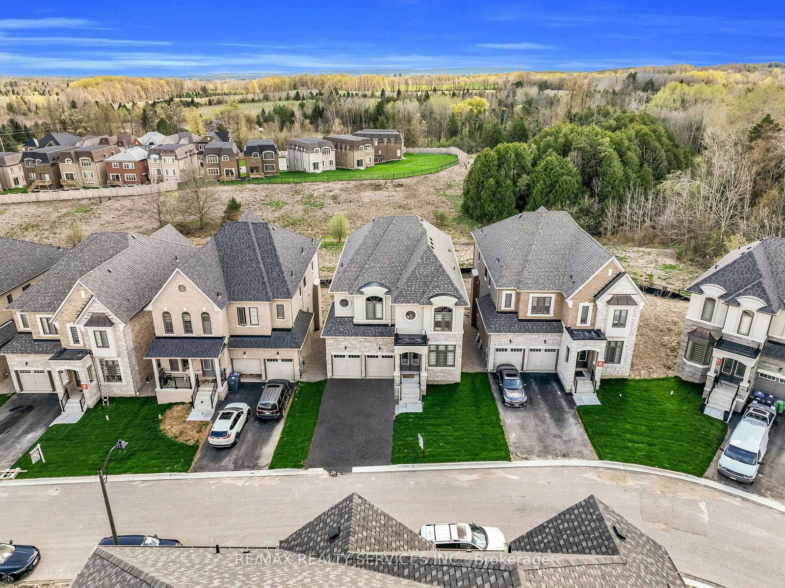 Detached House in Caledon East