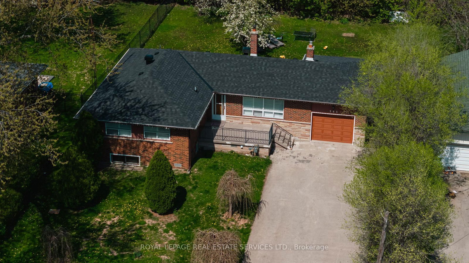 Detached House in West