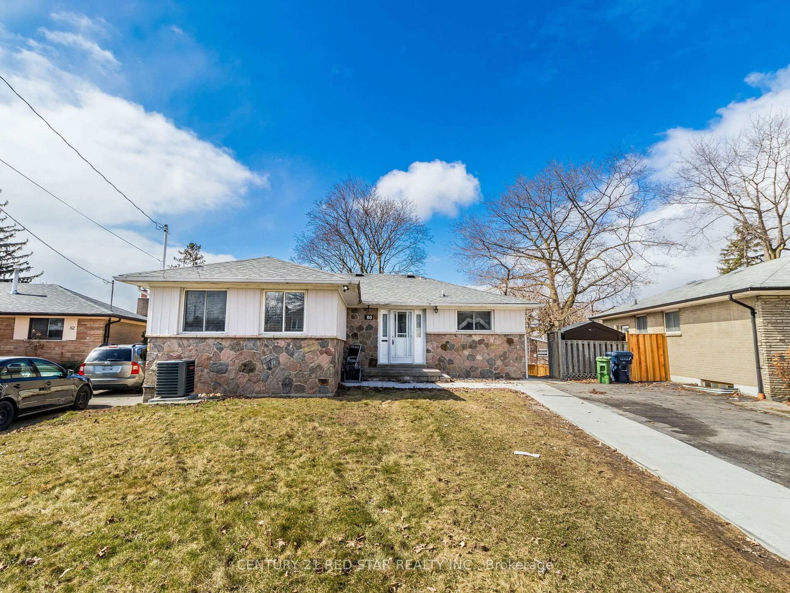 Detached House in Humbermede