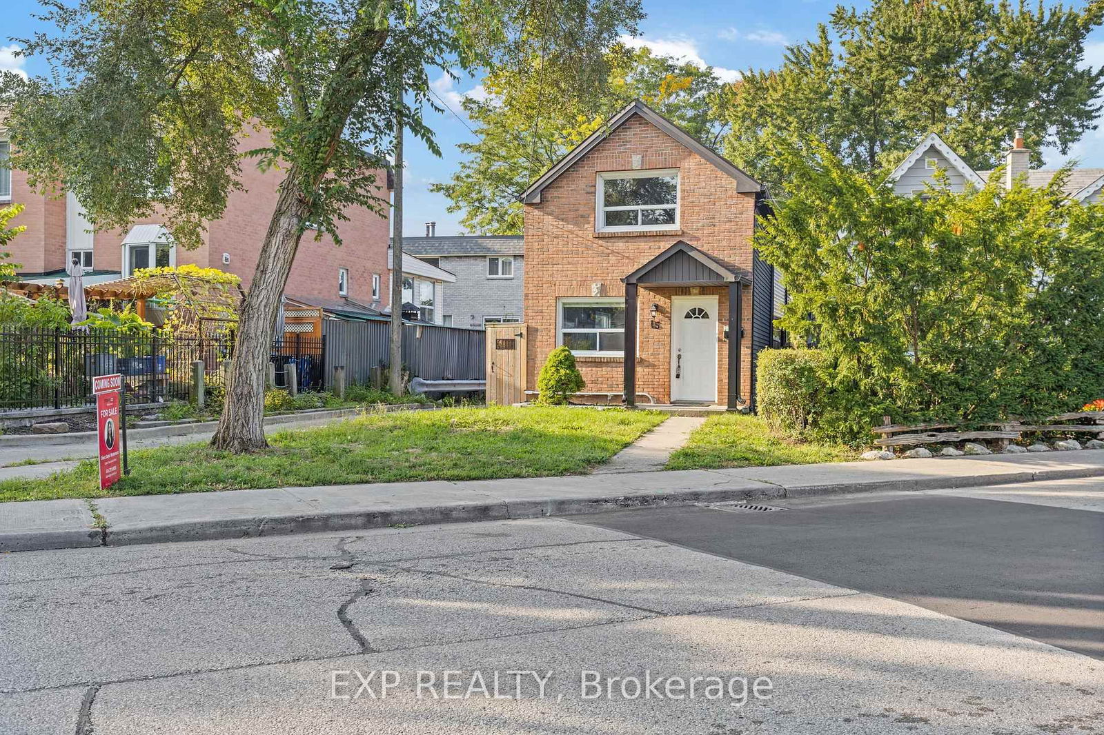 Detached House in Rockcliffe-Smythe