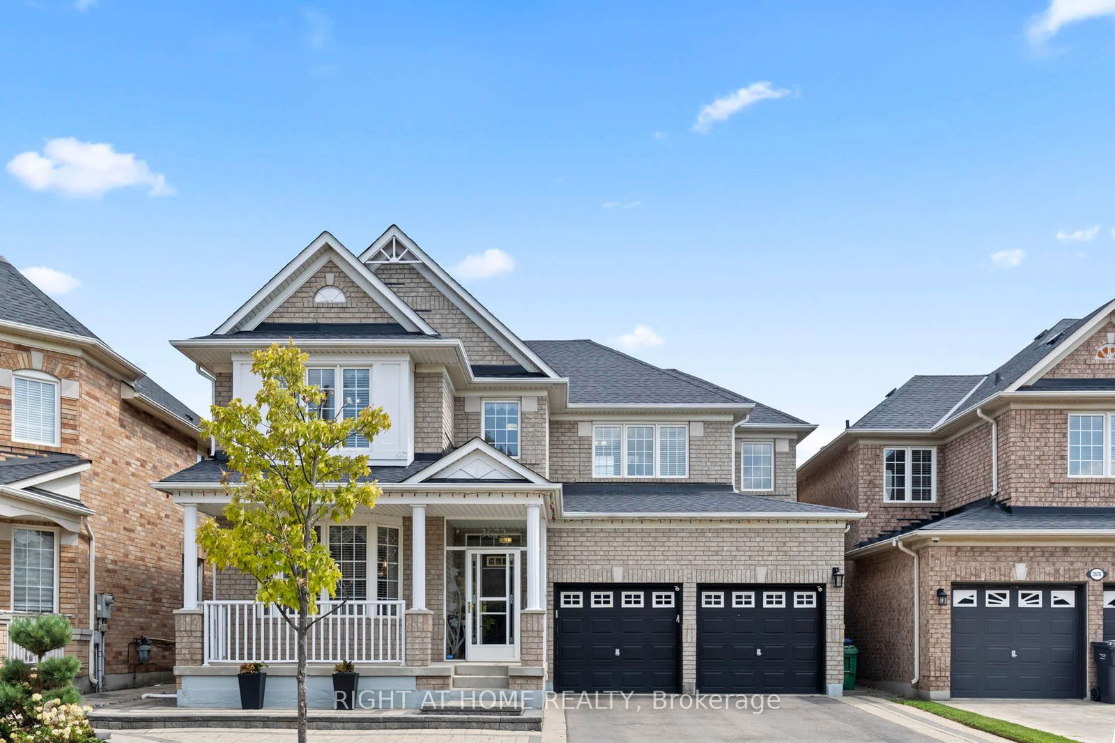 Detached House in Lisgar
