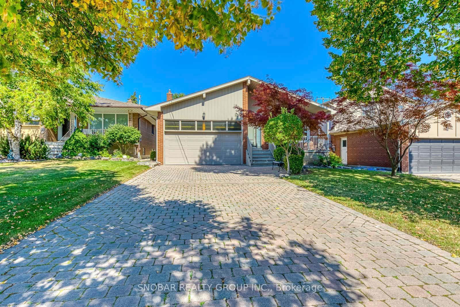 Detached House in Willowridge-Martingrove-Richview