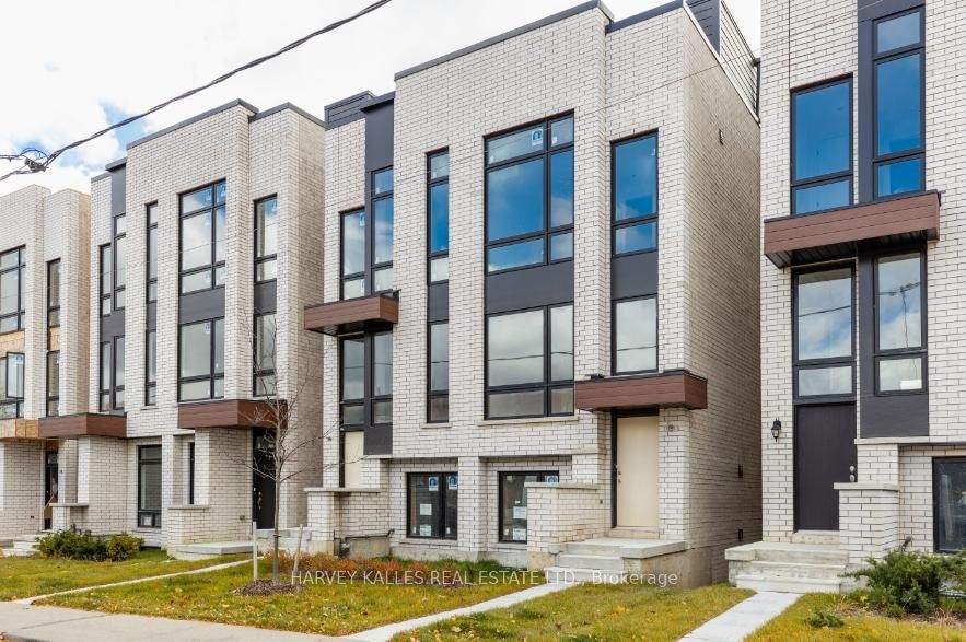 Semi-Detached in Corso Italia-Davenport