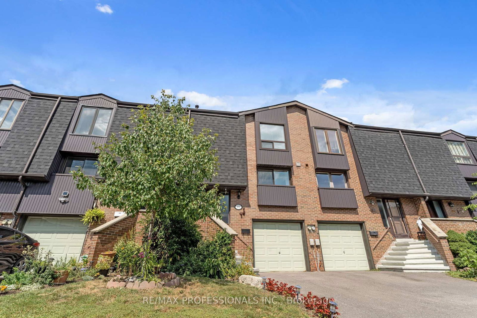 Townhouse, Condo in Kingsview Village-The Westway