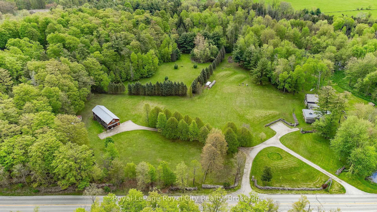 Detached House in Rural Milton West