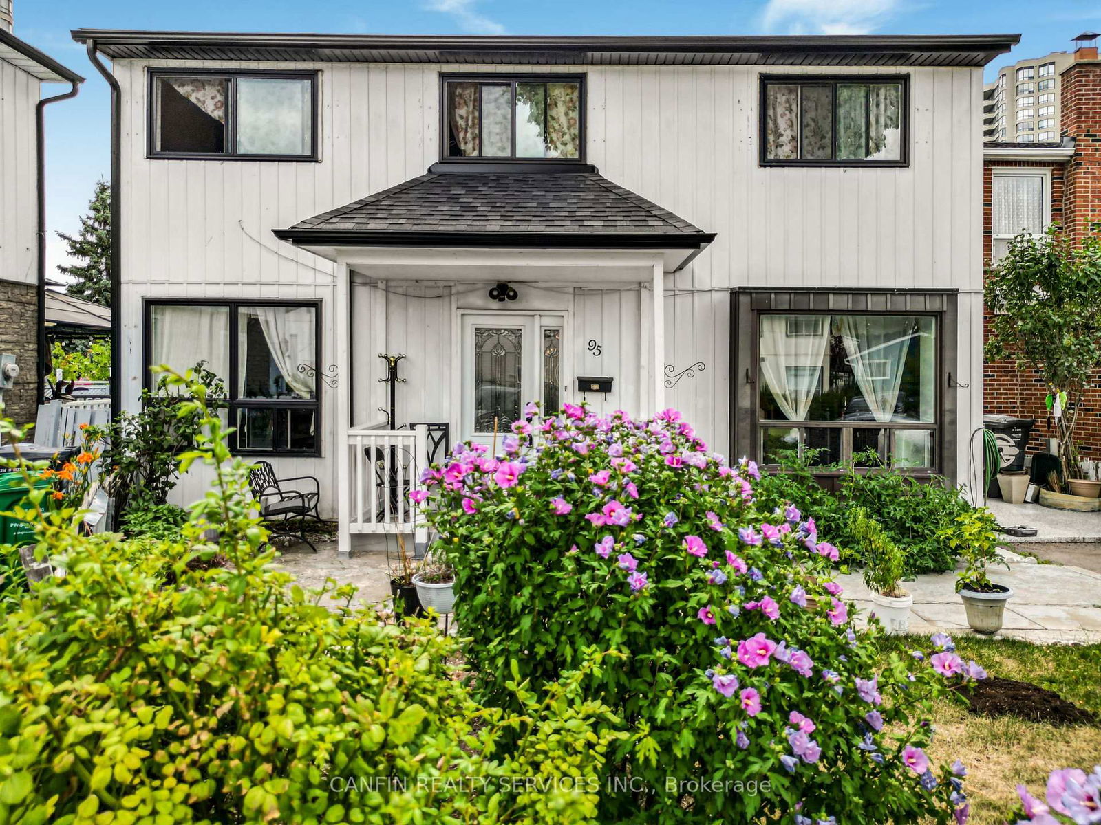 Detached House in Central Park