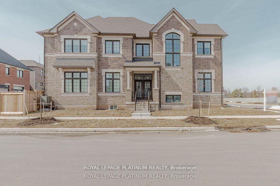 Detached House in Northwest