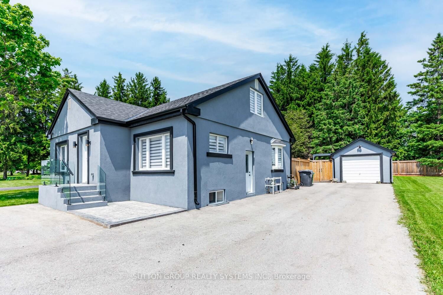 Detached House in Caledon Village