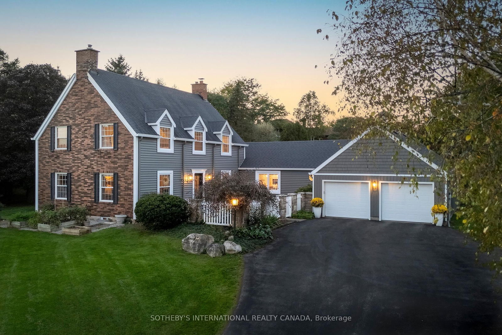 Detached House in Campbellville