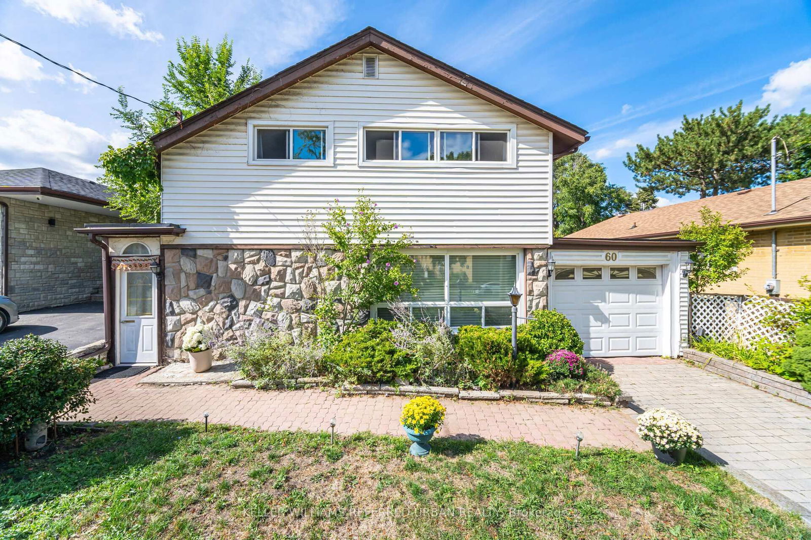 Detached House in Rexdale-Kipling