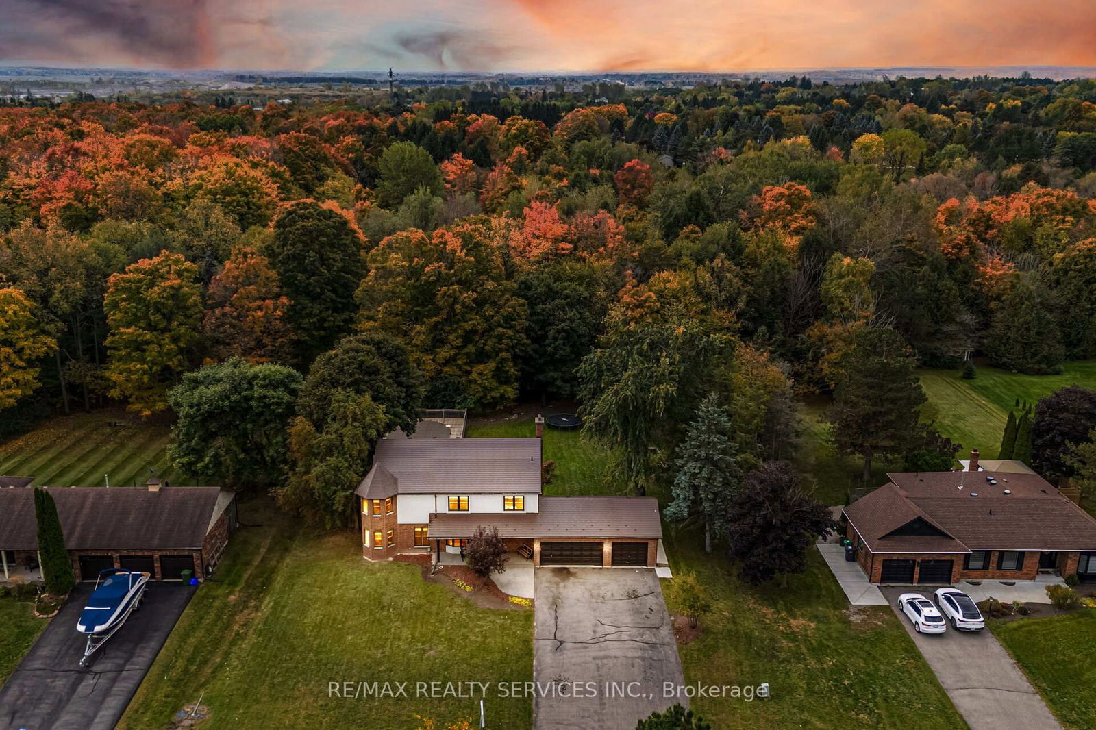 Detached House in Caledon Village