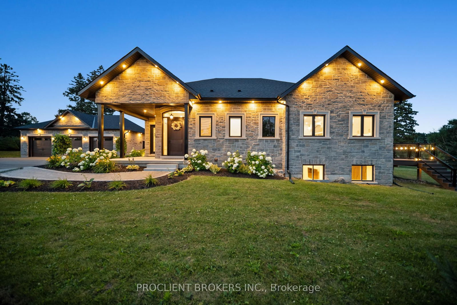 Detached House in Rural Milton West