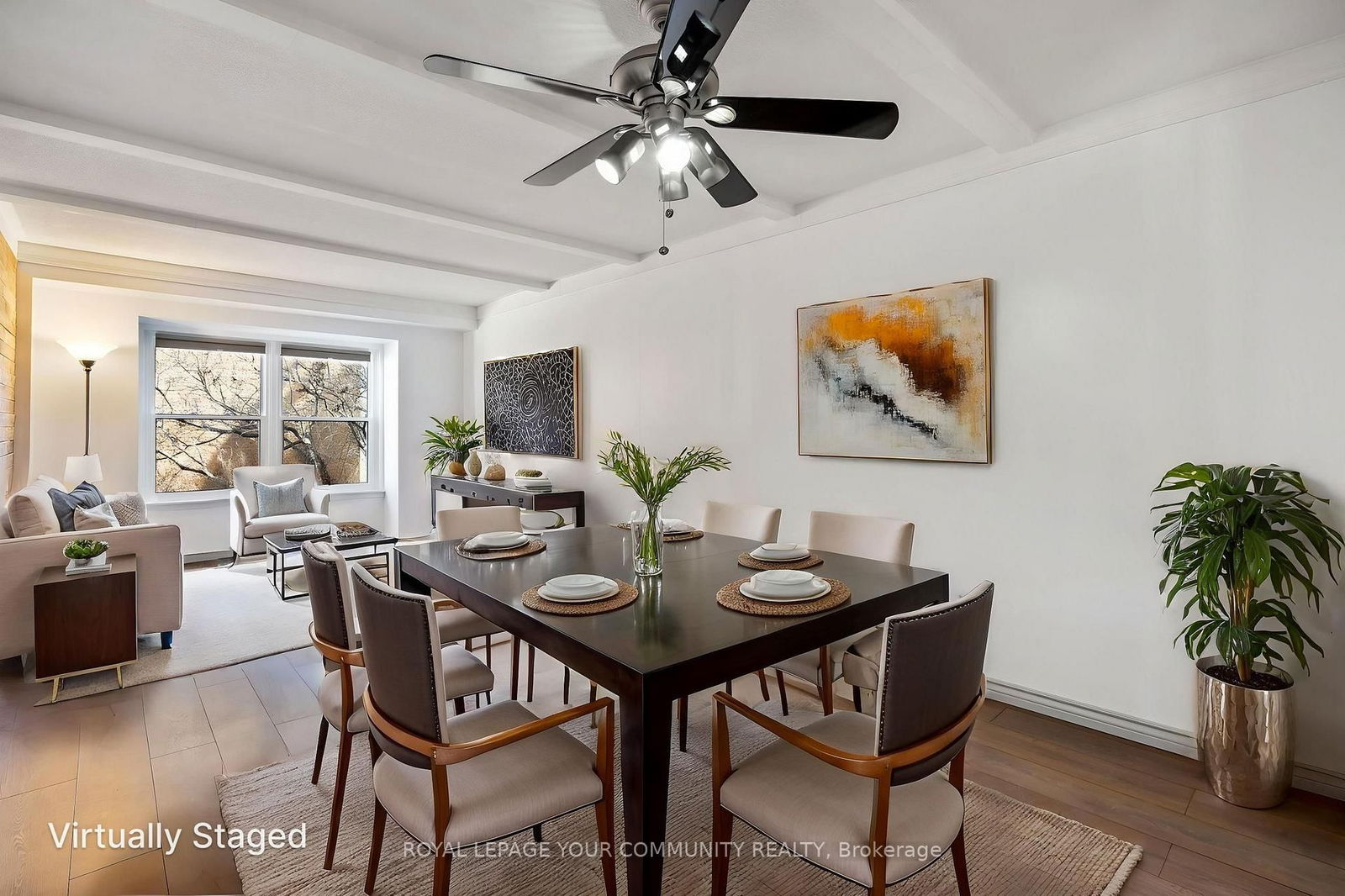 Townhouse, Condo in Northgate