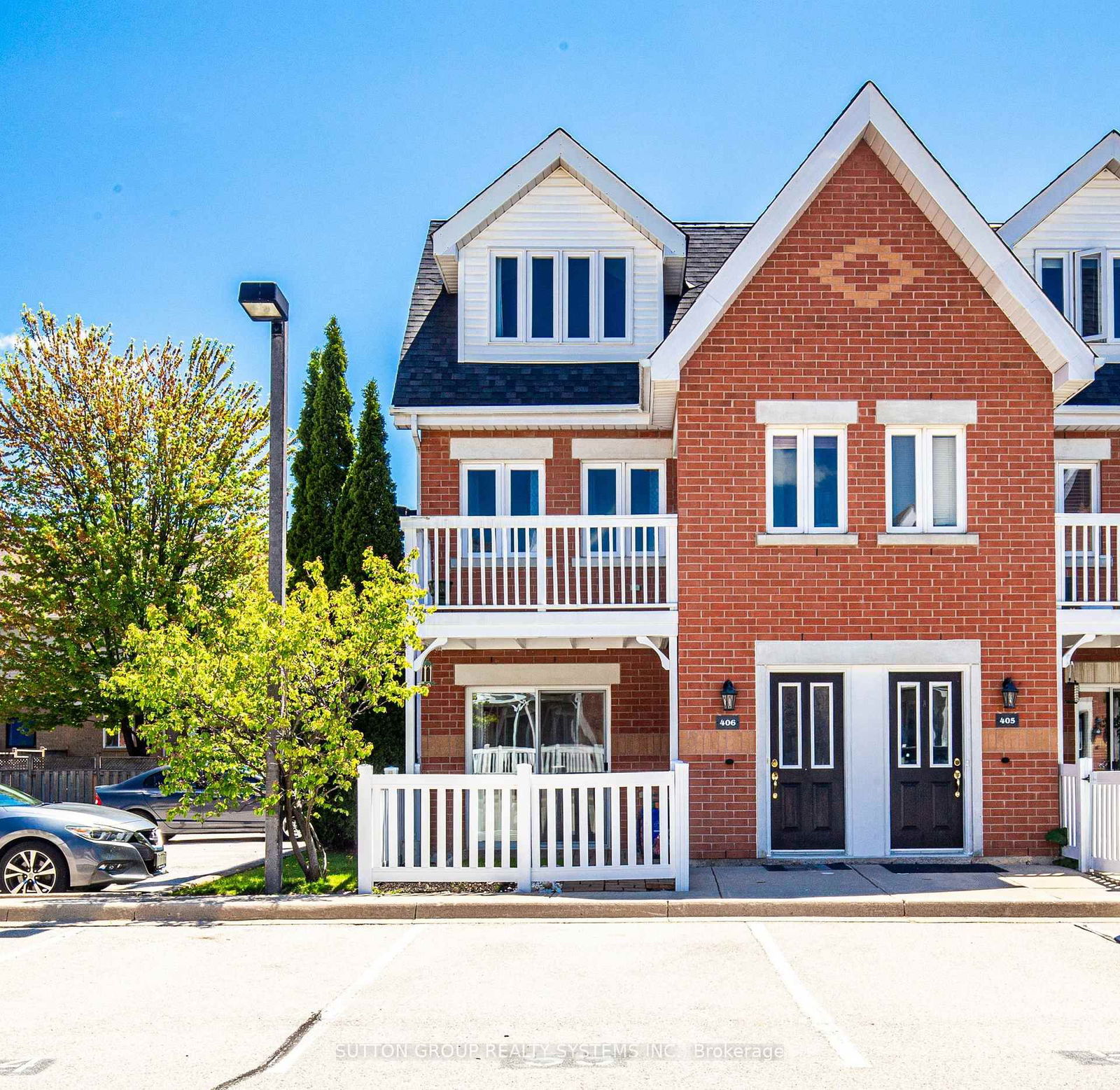 Townhouse, Condo in Uptown