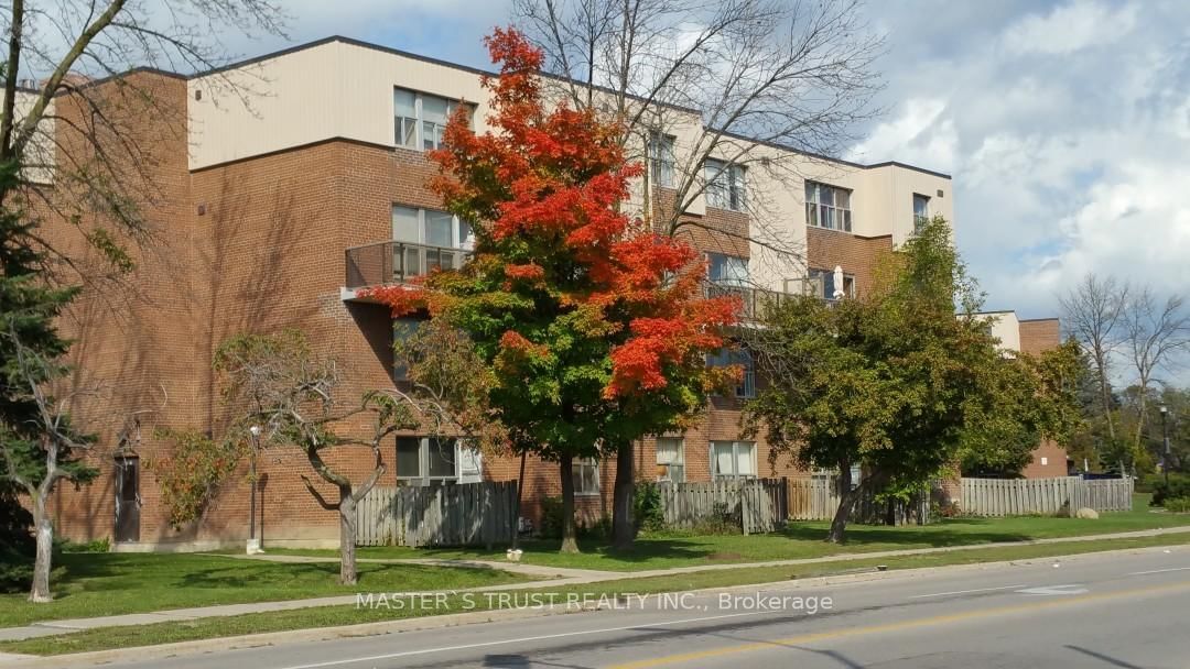 Townhouse, Condo in Erindale