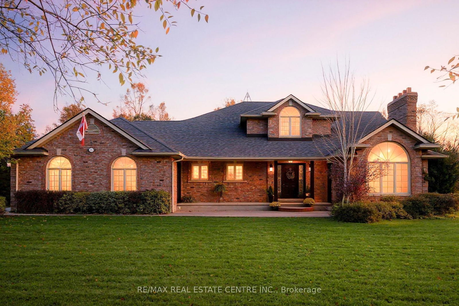 Detached House in Campbellville