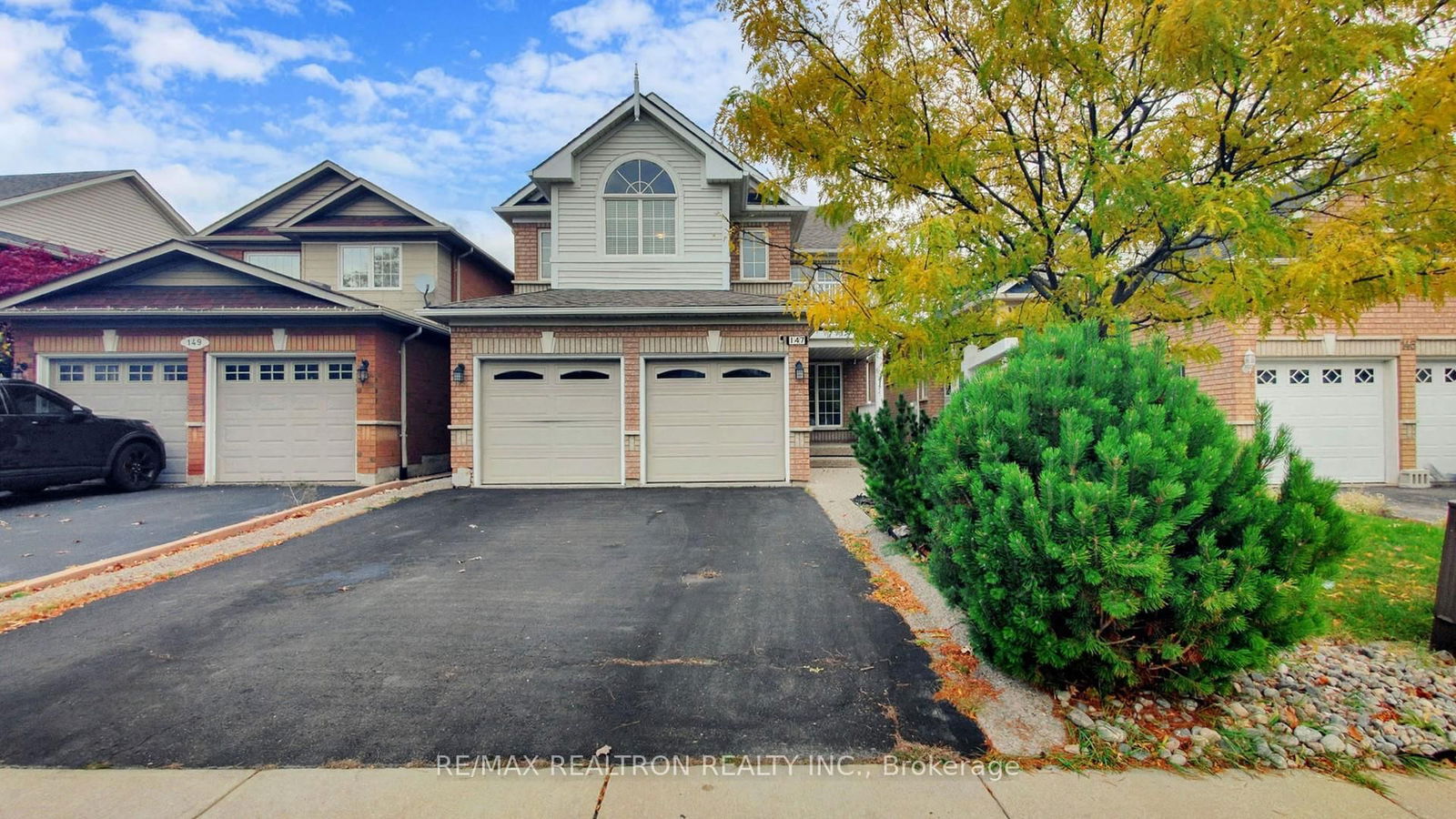 Detached House in Fletcher's Creek Village