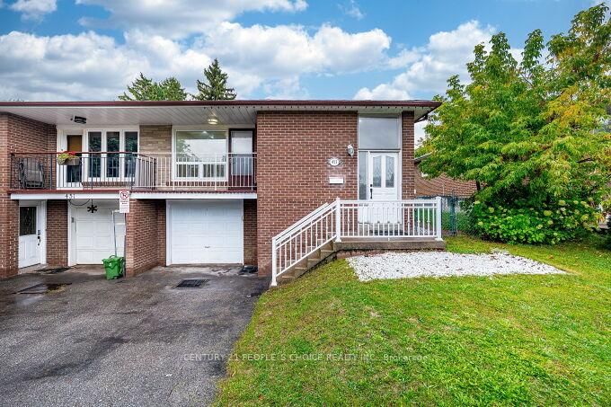 Semi-Detached in Mississauga Valleys