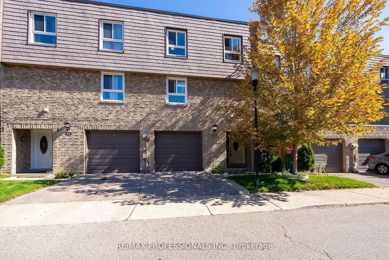 Townhouse, Condo in Mississauga Valleys