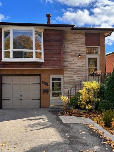 Semi-Detached in Brampton South